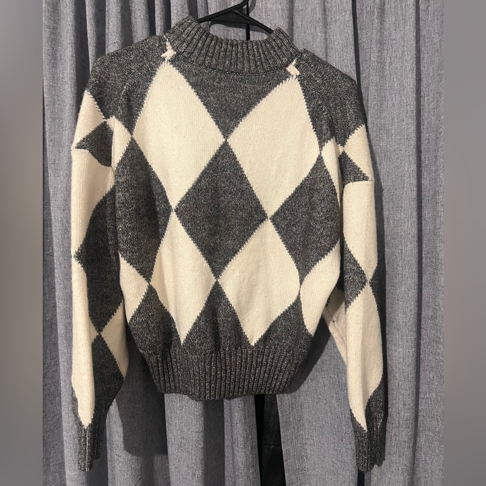 Women’s Sweater